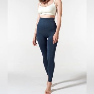 NWOT Blanqi Everyday Leggings